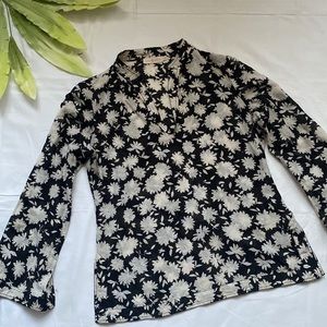 ⭐️Tory Burch Black and White Floral Print Blouse⭐️